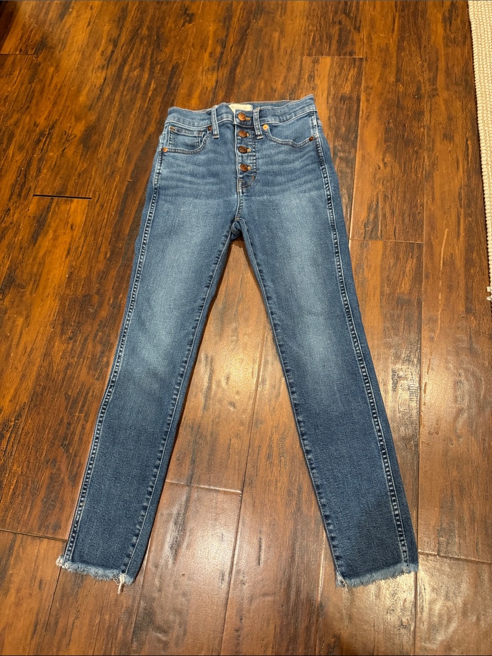 Madewell 10” high rise ankle skinny jeans raw hem
